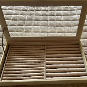 WOLF hinged lid jewelry case